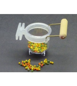 Porta Vitamina Pequeno C/ Poleiro e Garra